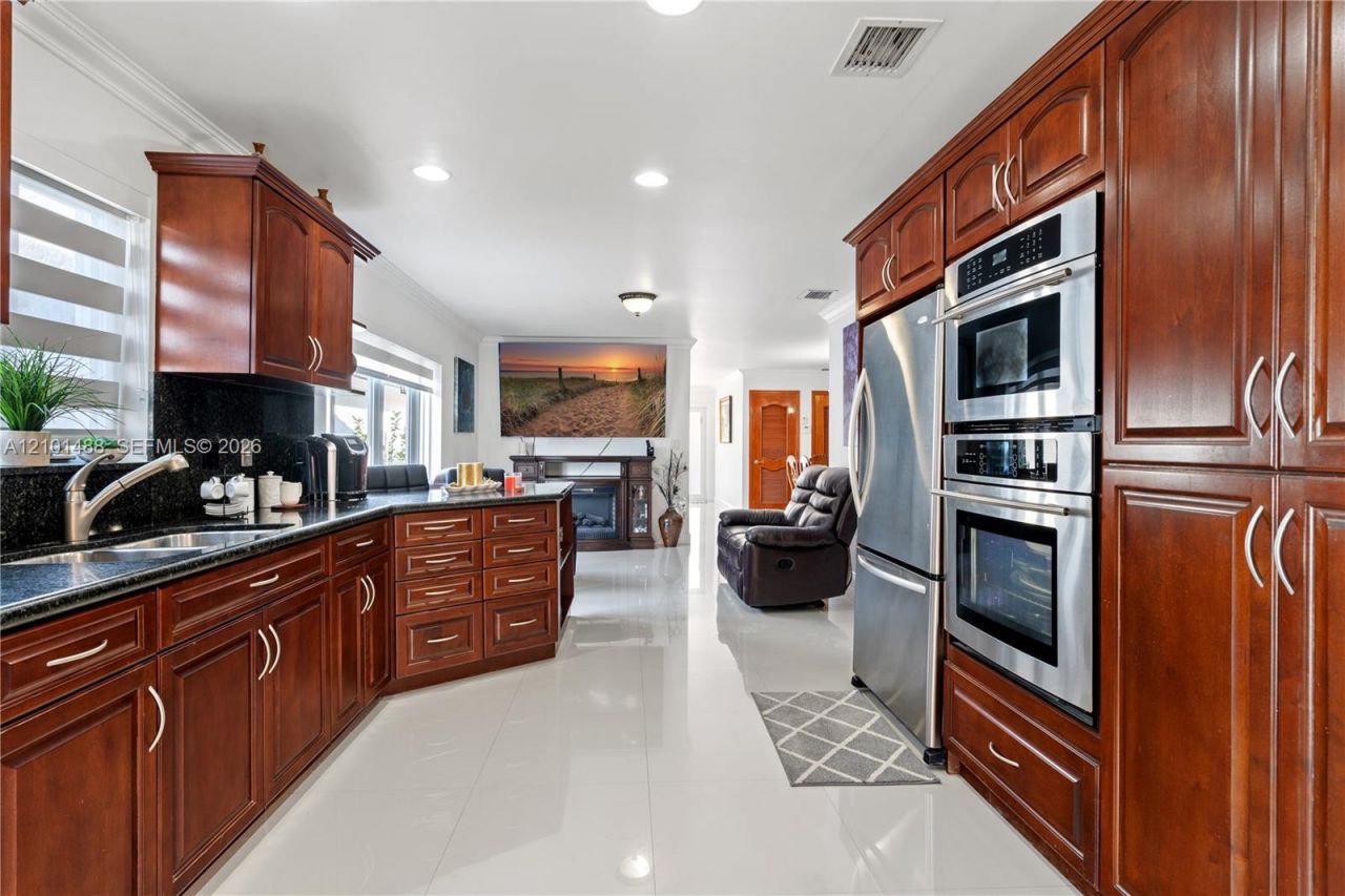 13362 SW 28th St , Miami, FL 33175 Photo