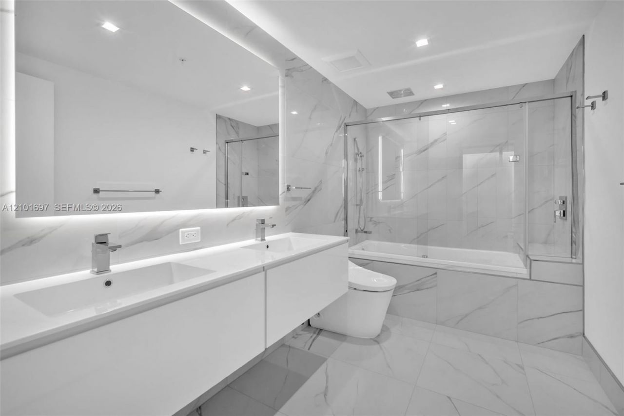 1170 E Hallandale Beach Blvd , Unit 1806, Hallandale Beach, FL 33009 Photo