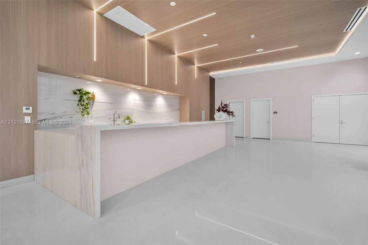 1170 E Hallandale Beach Blvd , Unit 1806, Hallandale Beach, FL 33009 Photo
