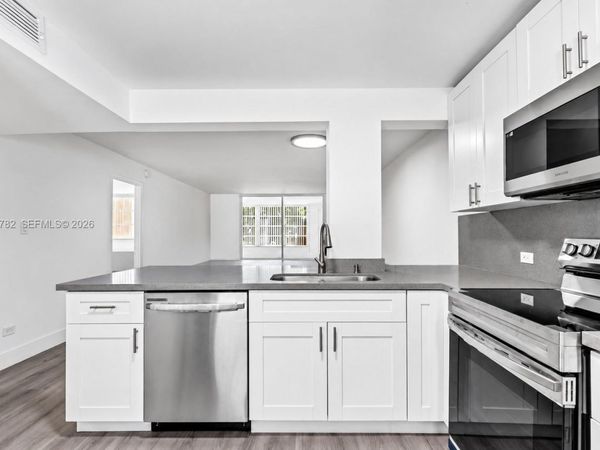 445 NE 195th St , Unit 125, Miami, FL 33179