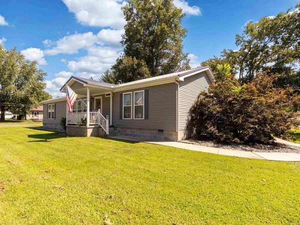 302 S MARION Road, West Frankfort, IL 62948