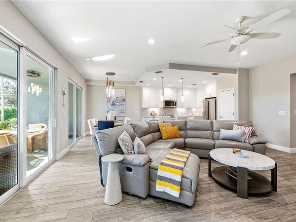 2318 Sawyers Hill RD, Unit 103, NAPLES, FL 34120