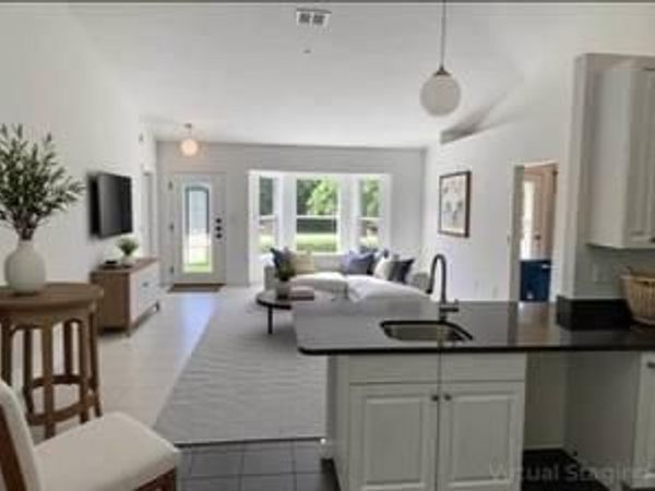 5570 NW CRUZAN Avenue, Port St. Lucie, FL 34986