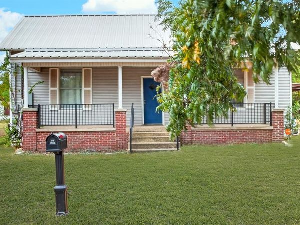 102 Poplar Street, Marshall, TX 75670
