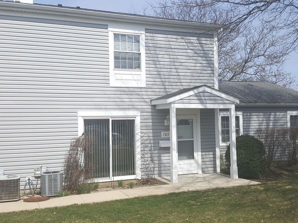 1307 FALL Court, Wheeling, IL 60090