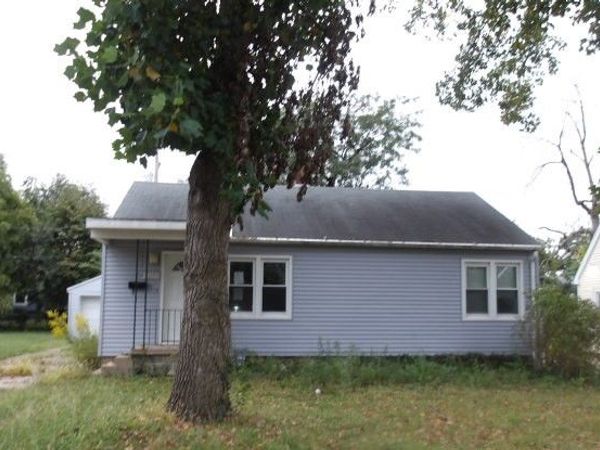 1414 14th Street, Charleston, IL 61920