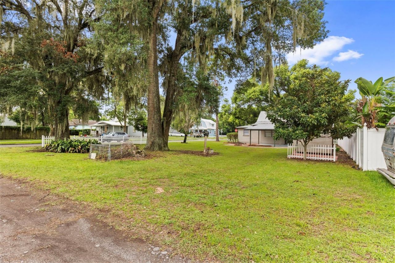 5450 10th Street , Zephyrhills, FL 33542 Photo