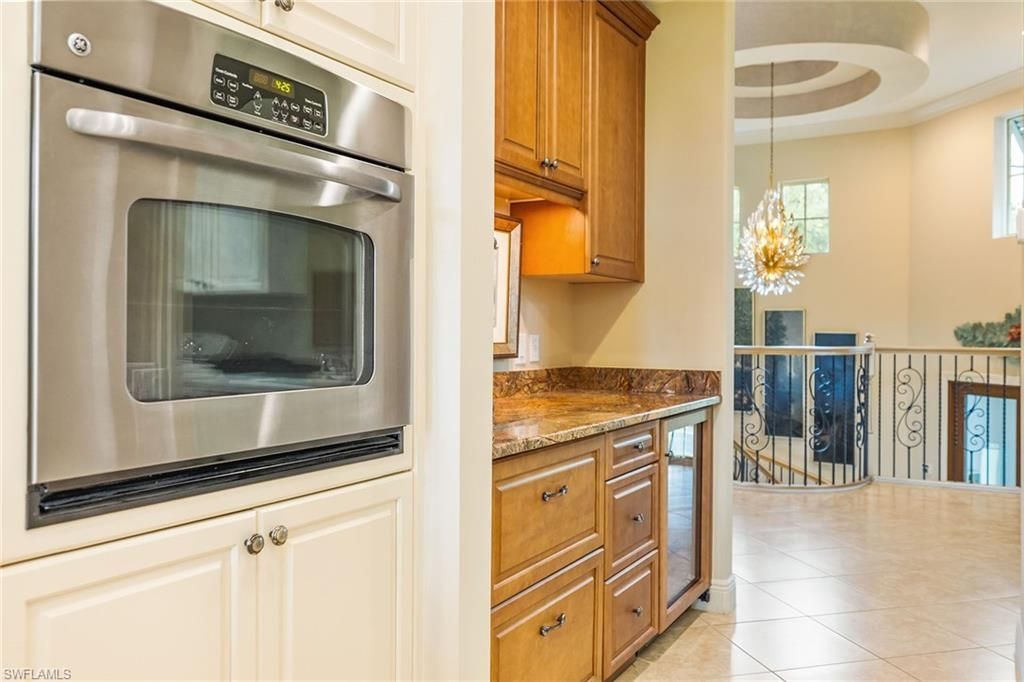 28560 Calabria Ct, Unit 201, Naples, FL 34110 Photo