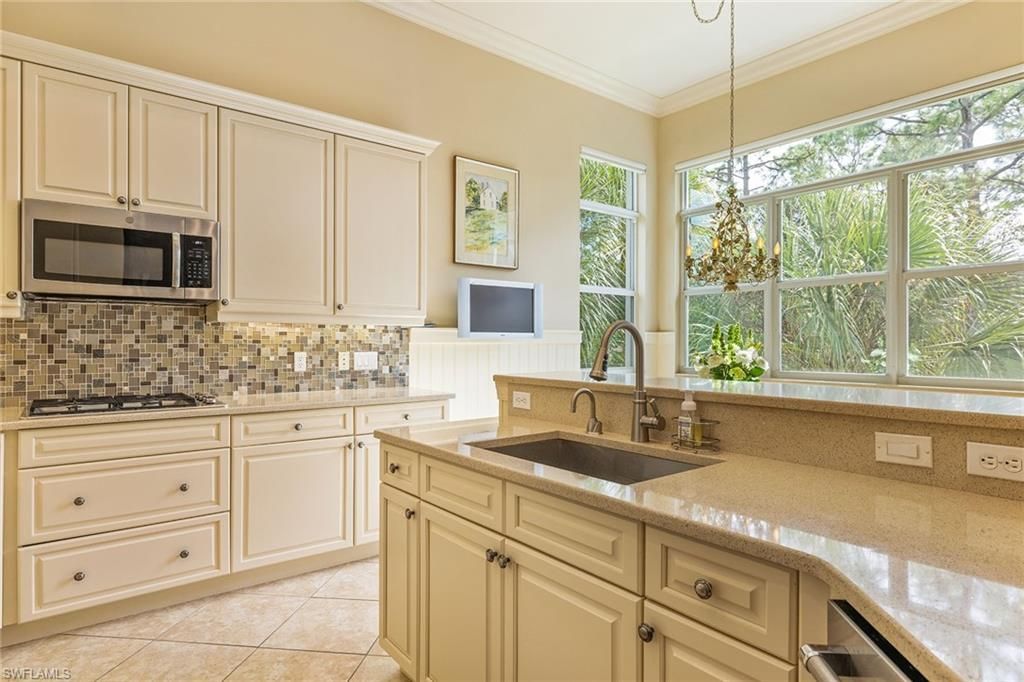 28560 Calabria Ct, Unit 201, Naples, FL 34110 Photo