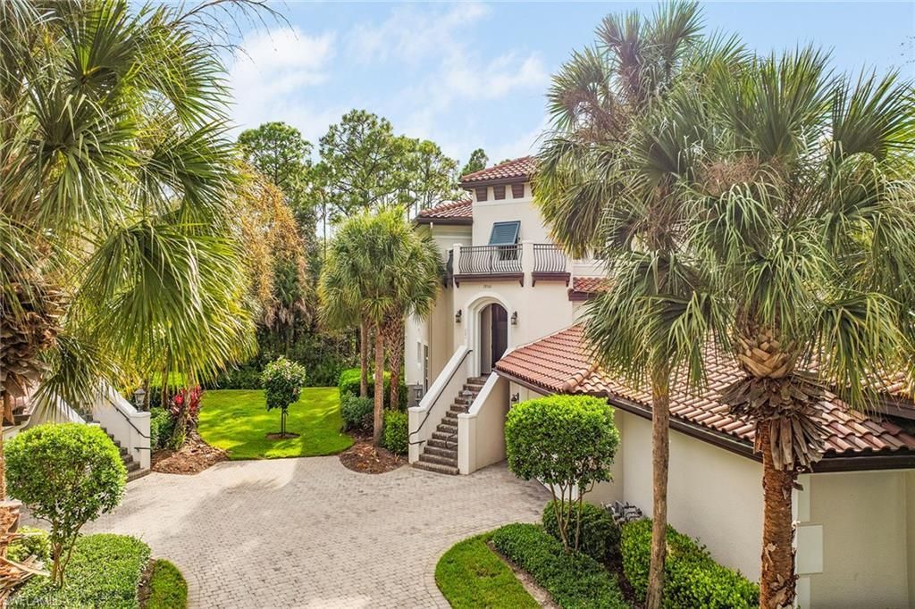 28560 Calabria Ct, Unit 201, Naples, FL 34110 Photo