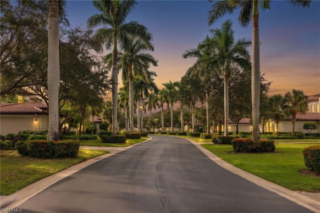 28560 Calabria Ct, Unit 201, Naples, FL 34110 Photo