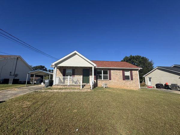 2834 Nat Hoosier Ln, Clarksville, TN 37040