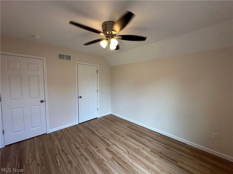 90 Center Street, Struthers, OH 44471 Photo 15