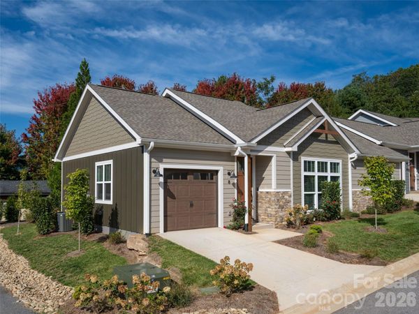 8 Heartleaf Circle , Arden, NC 28704