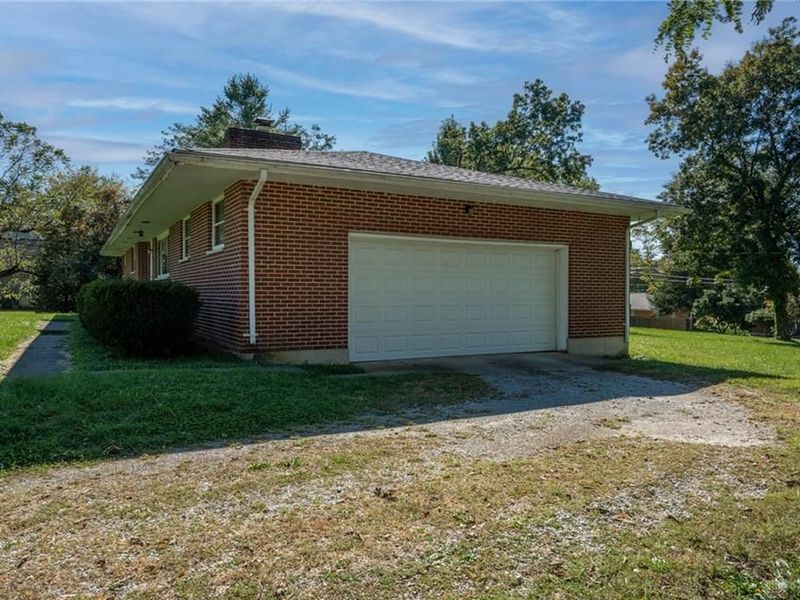 2035 La Grange Road, Beavercreek, OH 45431 Photo 4