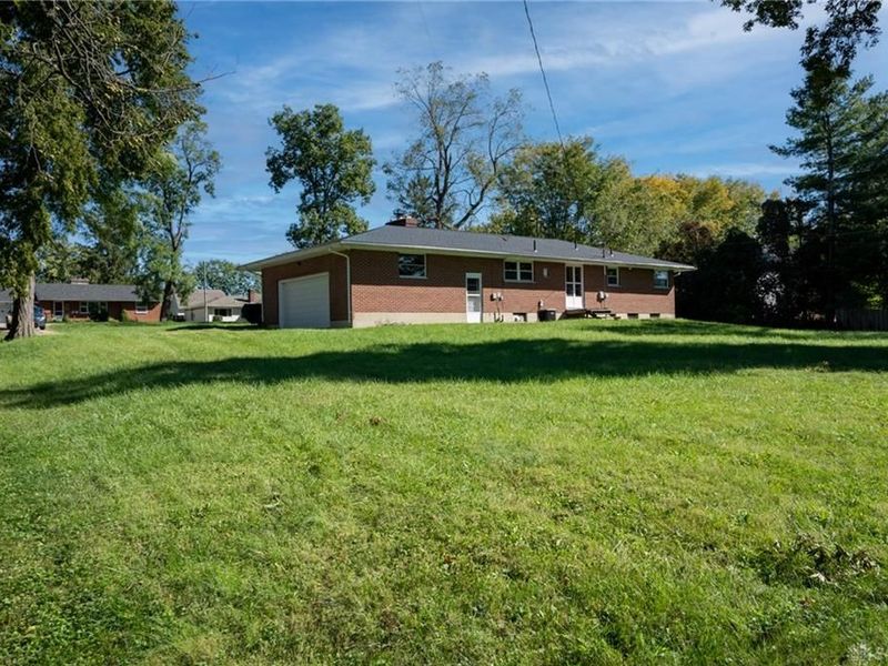 2035 La Grange Road, Beavercreek, OH 45431 Photo 5