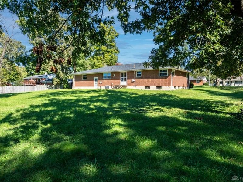 2035 La Grange Road, Beavercreek, OH 45431 Photo 7