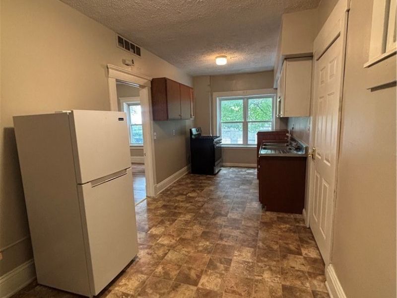 1066 E 62nd, Unit 3, Cleveland, OH 44103 Photo 3