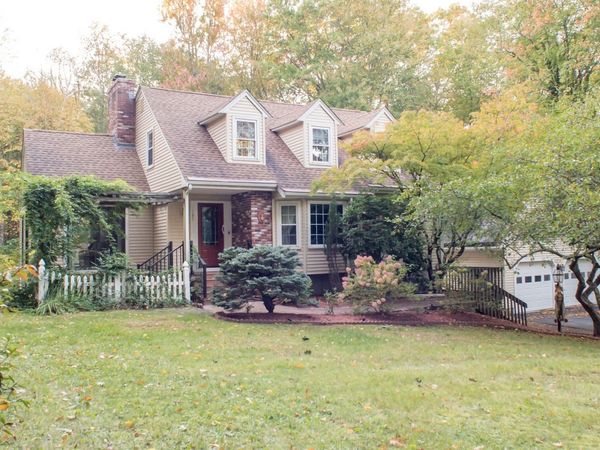 187 Thayer St, Millville, MA 01529