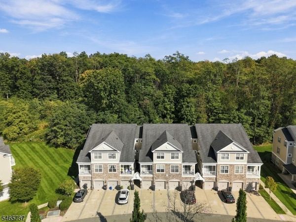 305 Waterview Ct, Hanover, NJ 07927