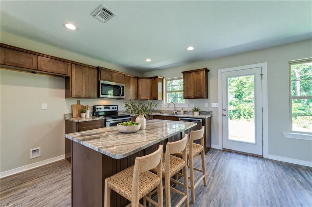 6123 Hendley Ct , Fort Myers, FL 33905 Photo