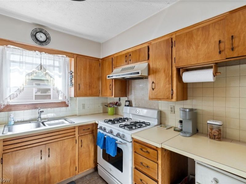 2041 15th Street, Cuyahoga Falls, OH 44223 Photo 13