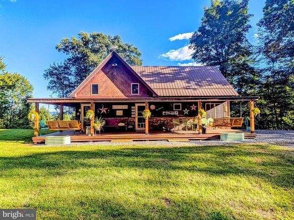 1077 QUEEN ROAD , CLAYSBURG, PA 16625