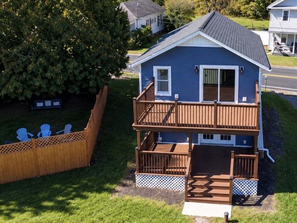 22 W Point Avenue, Harveys Lake, PA 18618