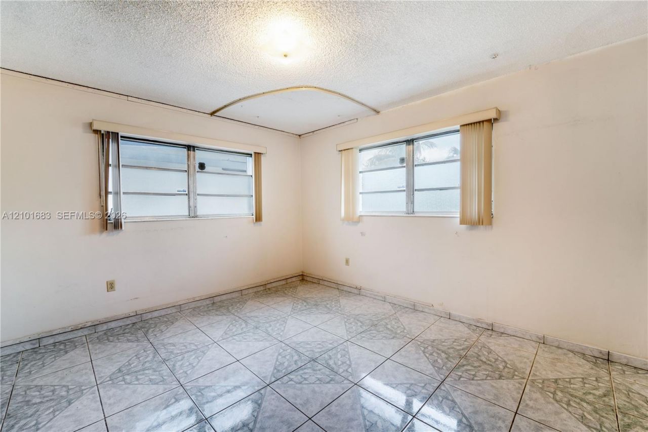 320 E 19th St , Hialeah, FL 33010 Photo