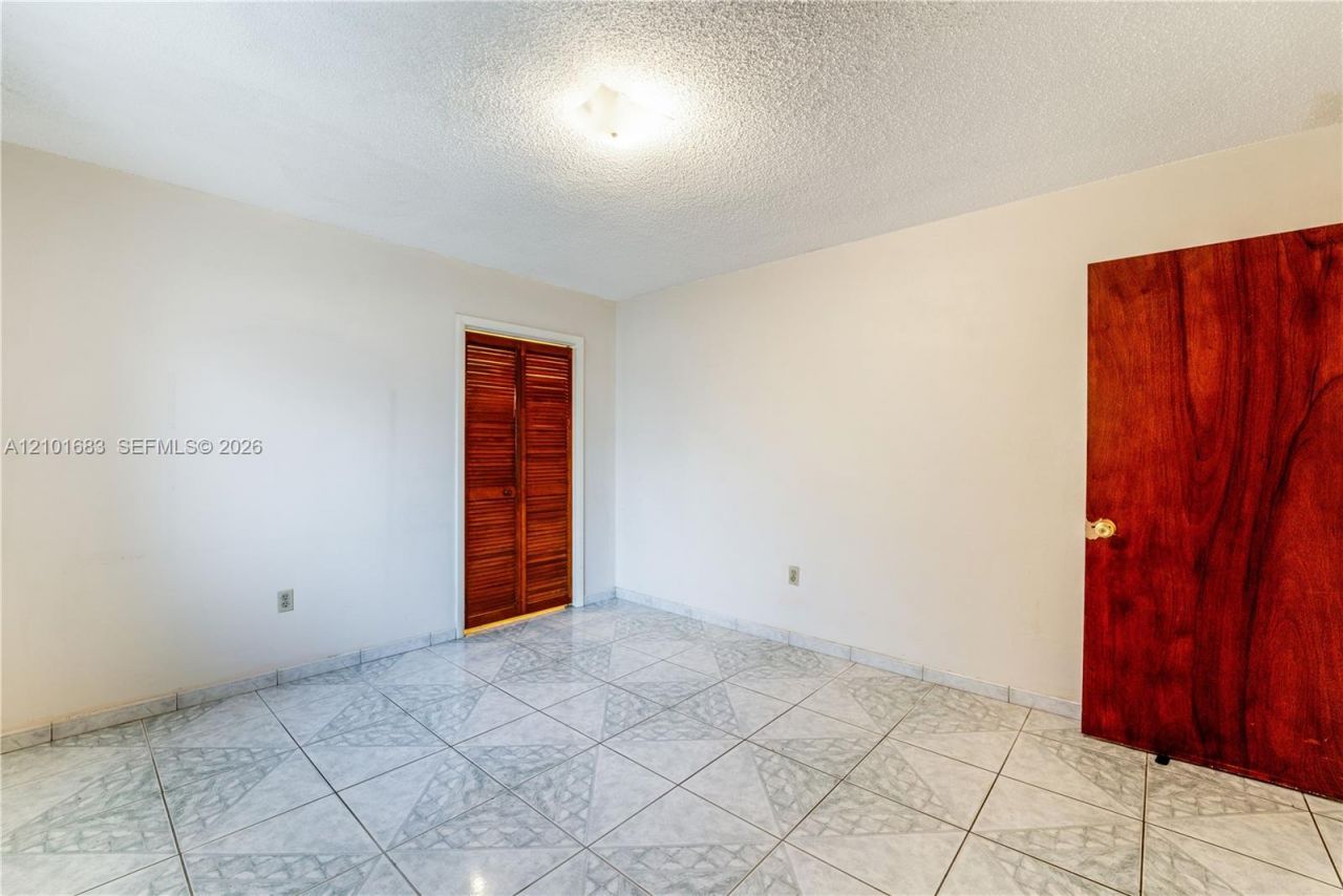 320 E 19th St , Hialeah, FL 33010 Photo