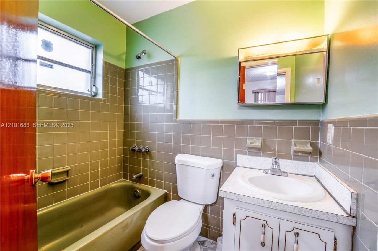 320 E 19th St , Hialeah, FL 33010 Photo