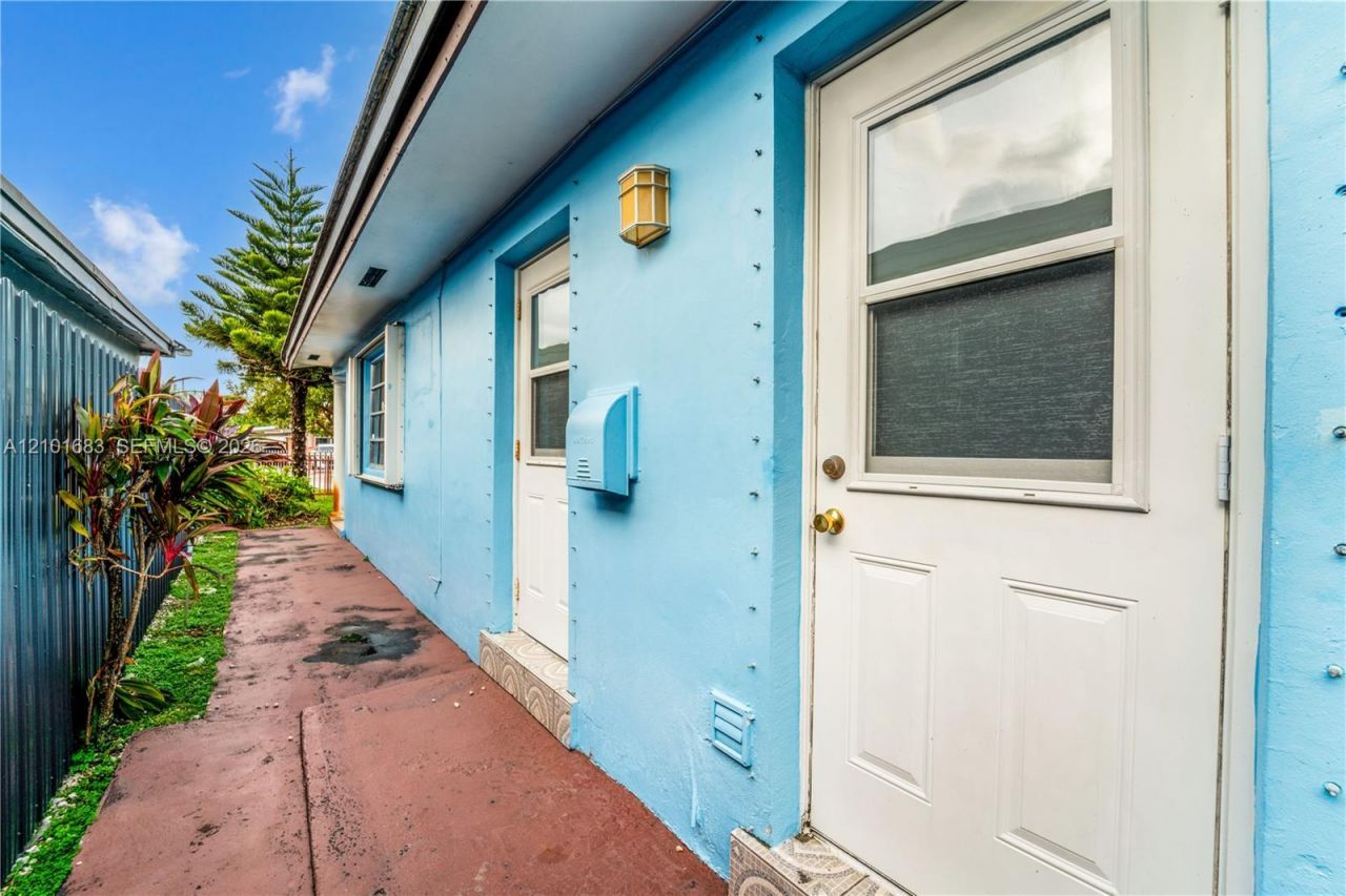 320 E 19th St , Hialeah, FL 33010 Photo