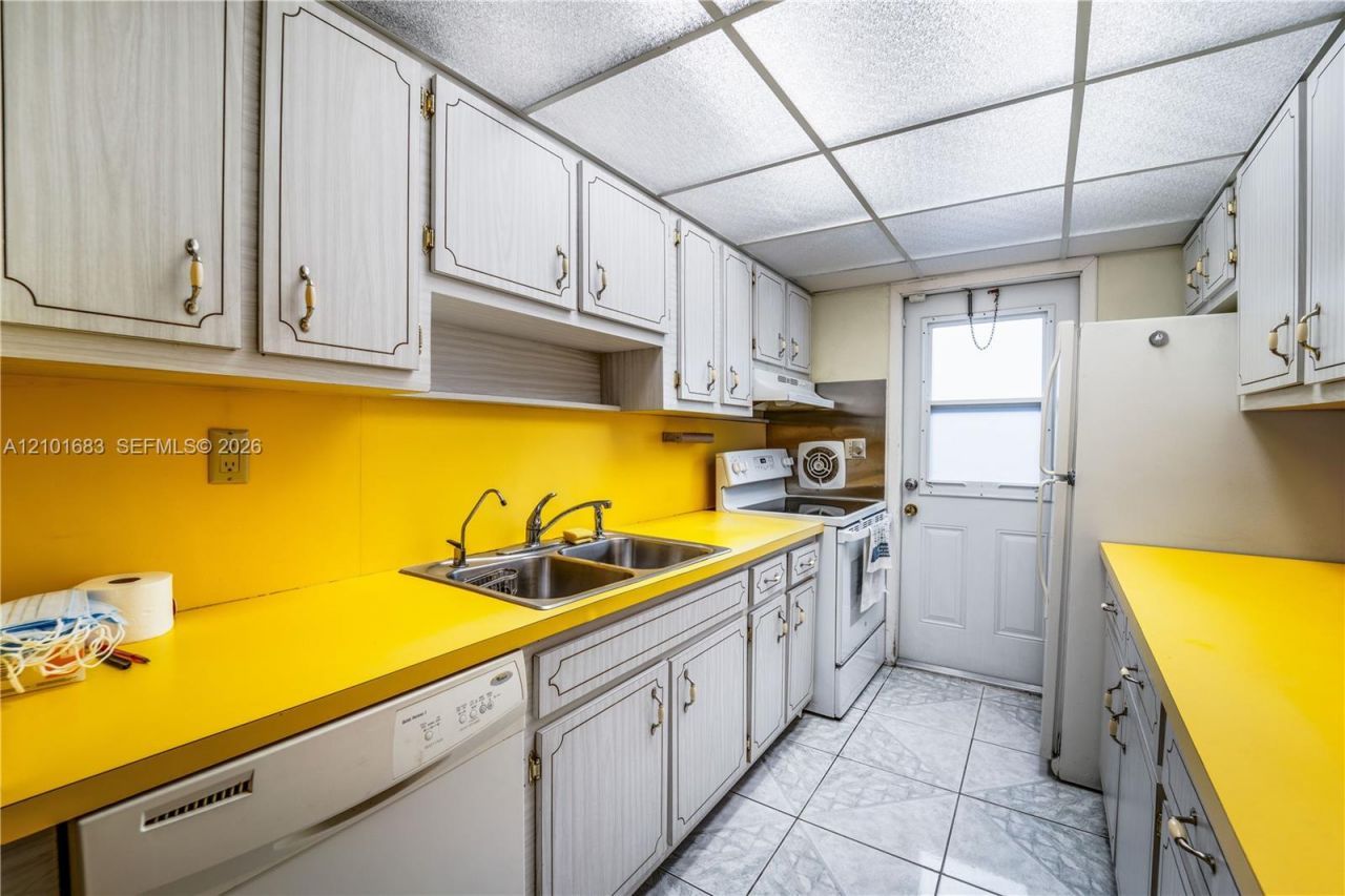 320 E 19th St , Hialeah, FL 33010 Photo