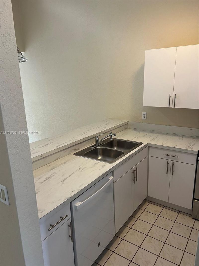 3624 SW 68th Ln, Unit 6-D, Miramar, FL 33023 Photo