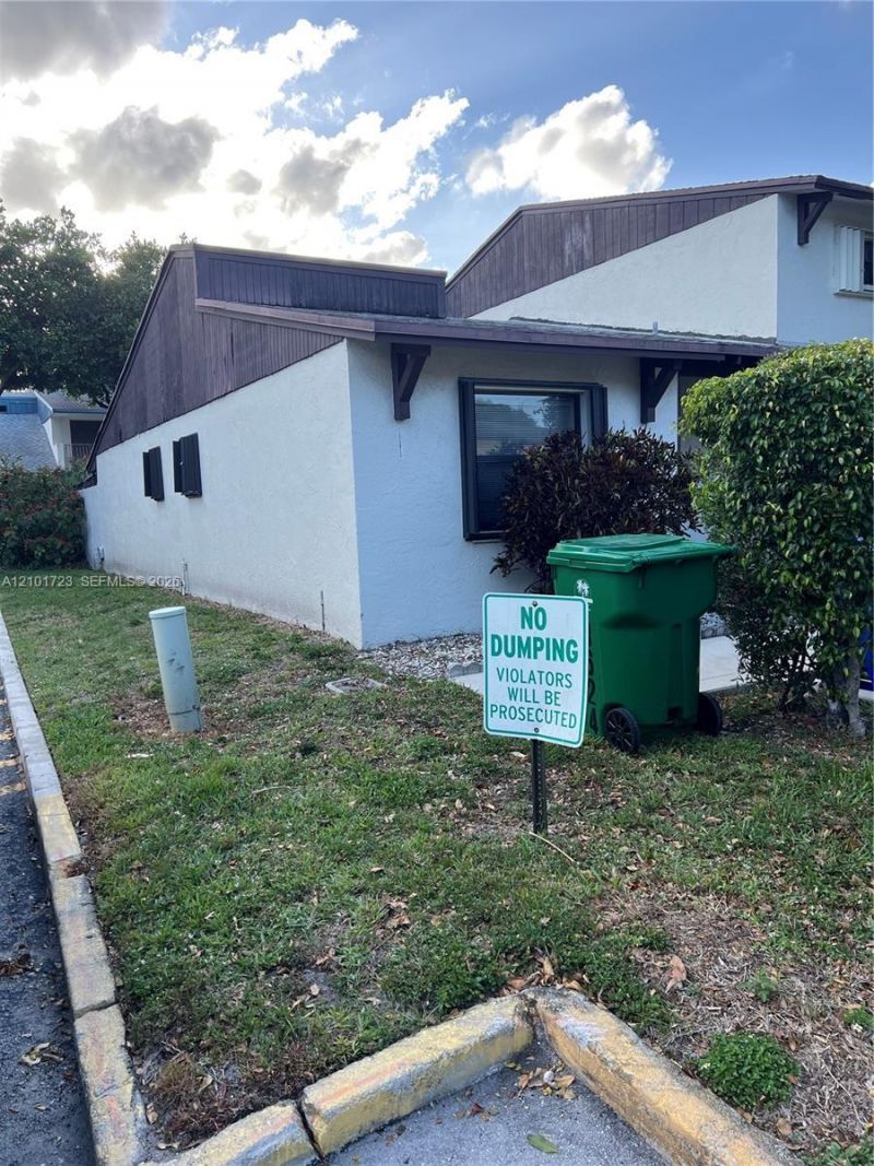 3624 SW 68th Ln, Unit 6-D, Miramar, FL 33023 Photo