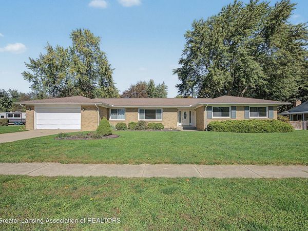 748 Bonnie Street, Charlotte, MI 48813