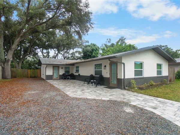 3050 MEADOW LAKE AVENUE , LARGO, FL 33771