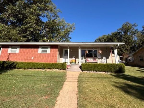 1515 Sunset Drive , Poplar Bluff, MO 63901