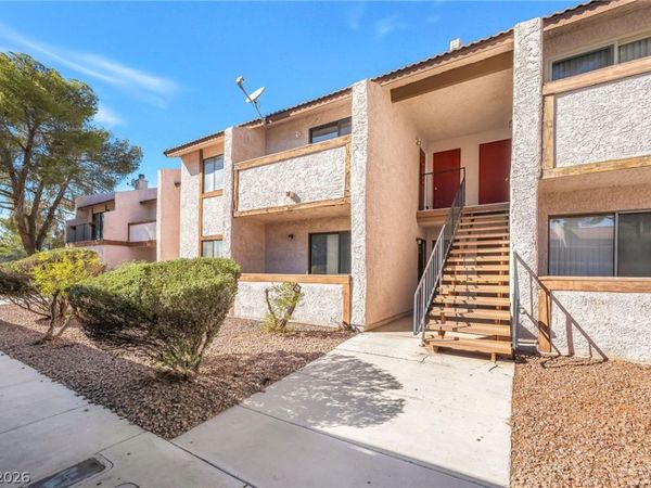 5264 Child Court , Unit 92, Las Vegas, NV 89103