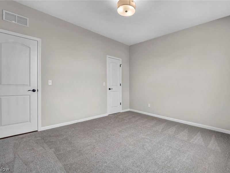824 Colesbourne Circle , Green, OH 44685 Photo 18