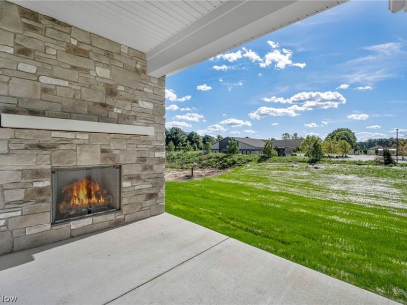 824 Colesbourne Circle, Green, OH 44685 Photo 45