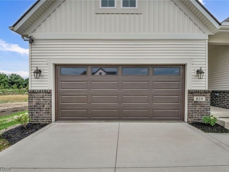 824 Colesbourne Circle , Green, OH 44685 Photo 6
