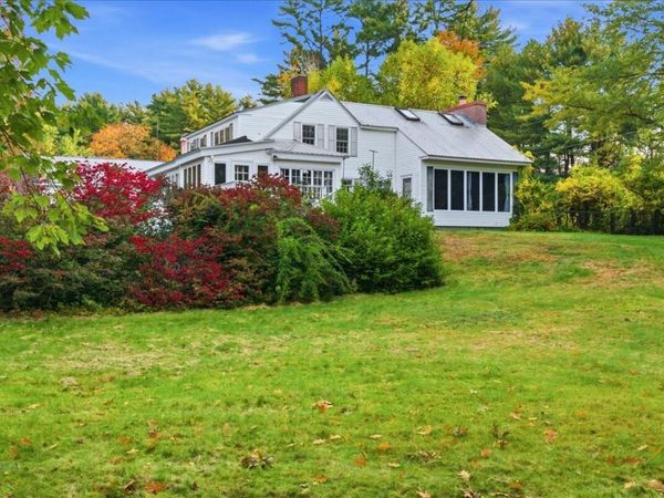 1 Tribou Drive , Paris, ME 04281