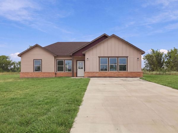 21 Redbird Lane, Colbert, OK 74733