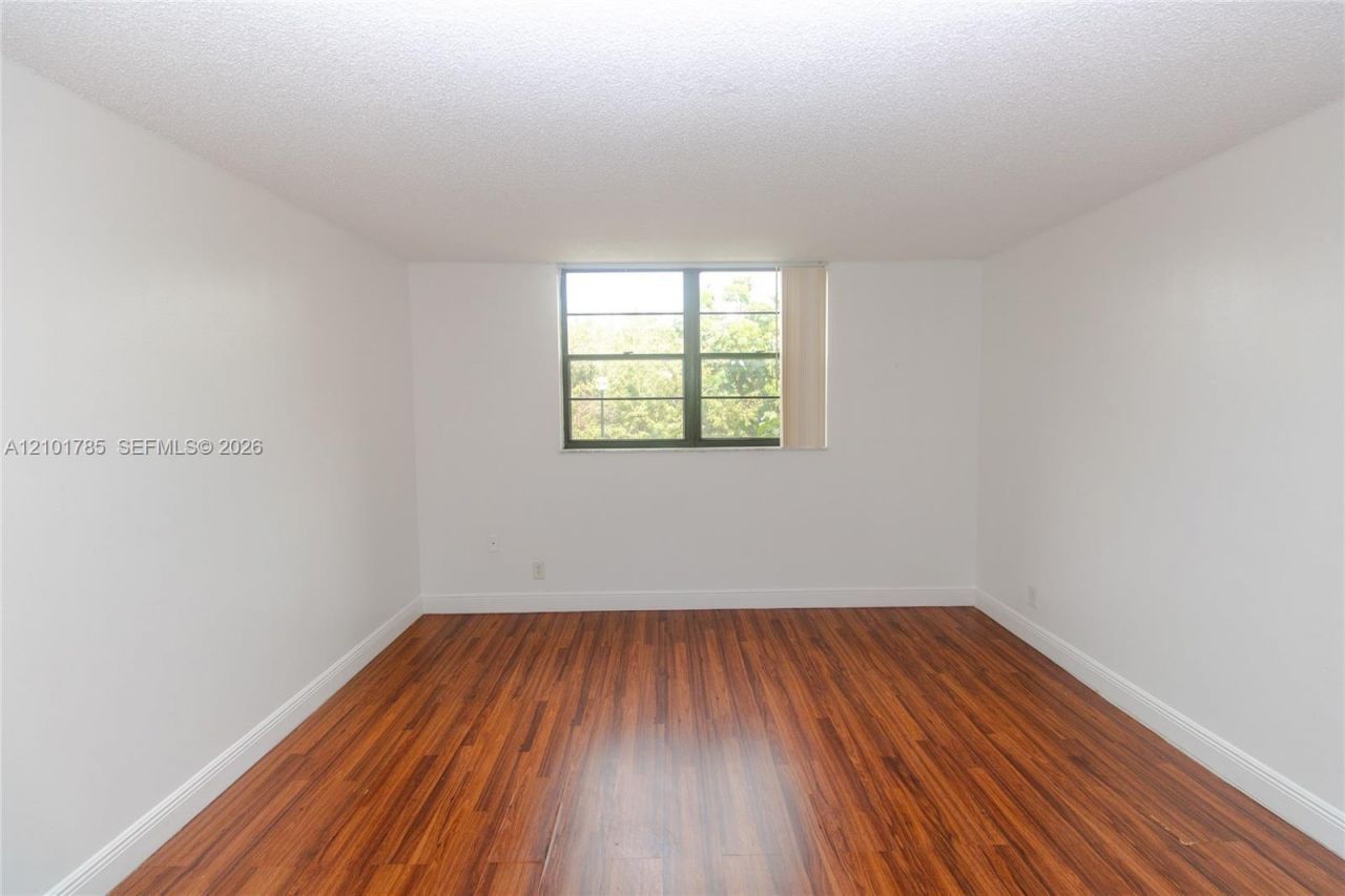 3100 N Pine Island Rd , Unit 207, Sunrise, FL 33351 Photo