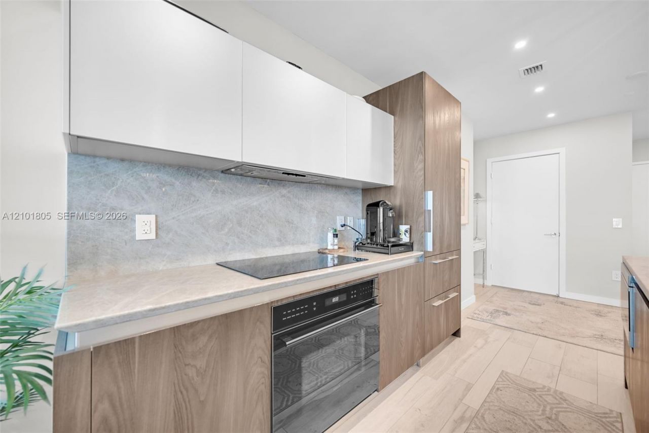 480 NE 31st St , Unit 4705, Miami, FL 33137 Photo