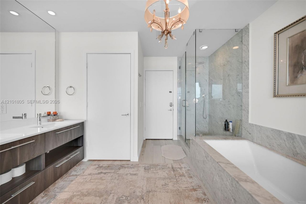 480 NE 31st St , Unit 4705, Miami, FL 33137 Photo
