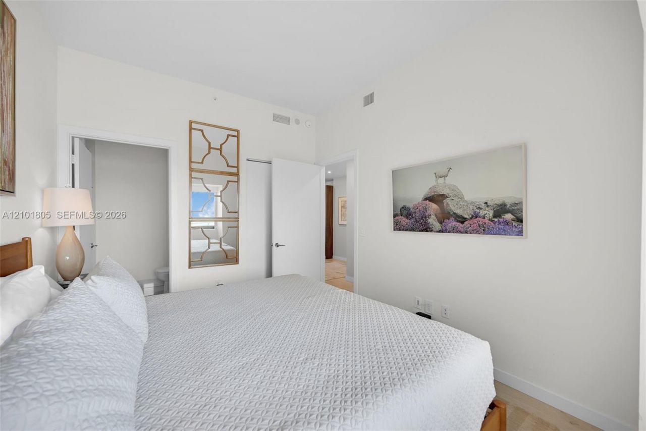 480 NE 31st St , Unit 4705, Miami, FL 33137 Photo