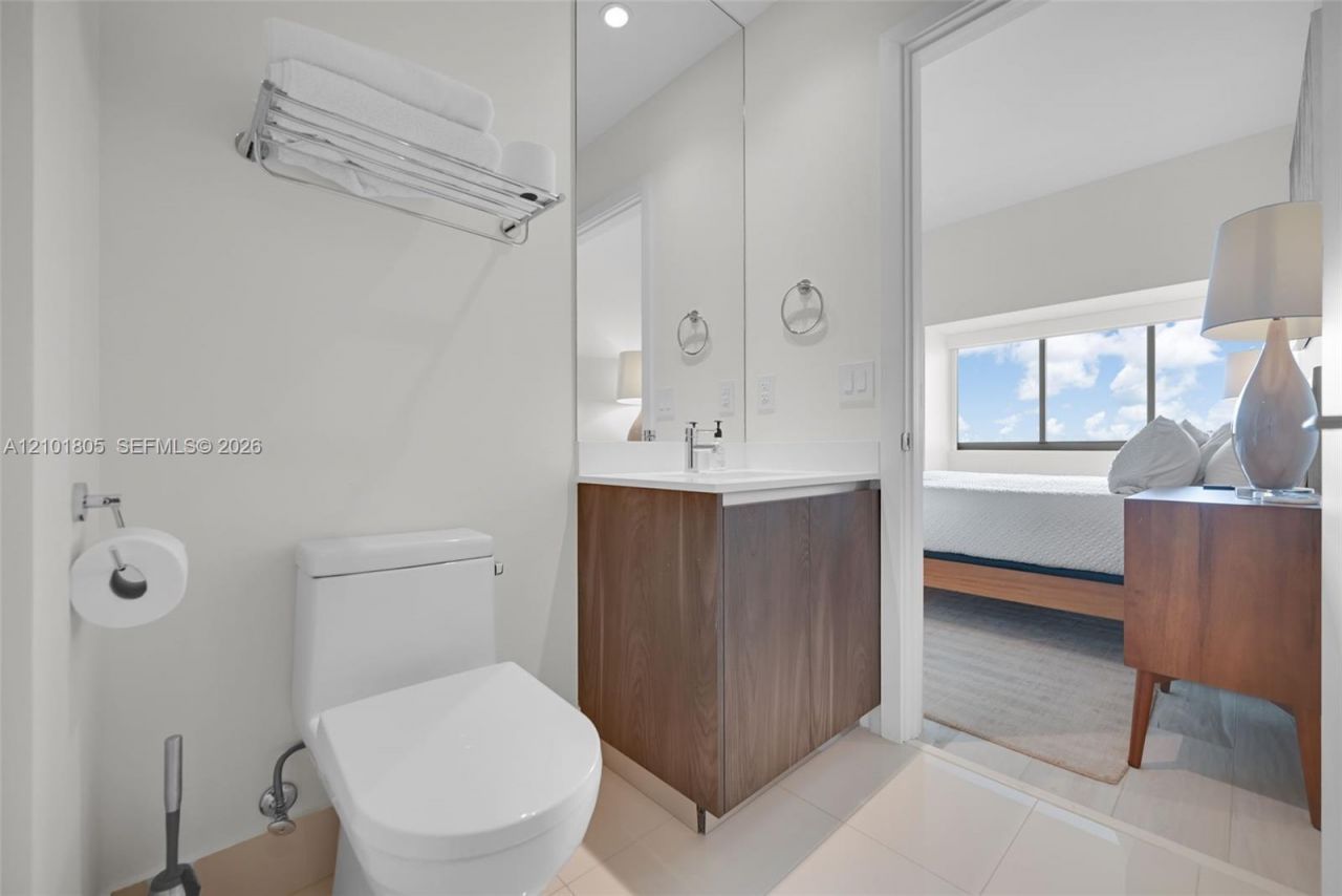 480 NE 31st St , Unit 4705, Miami, FL 33137 Photo