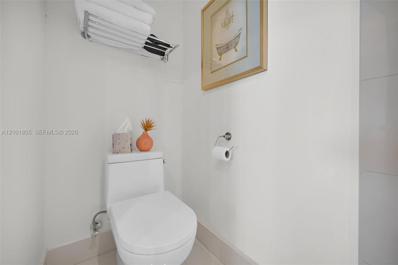 480 NE 31st St , Unit 4705, Miami, FL 33137 Photo